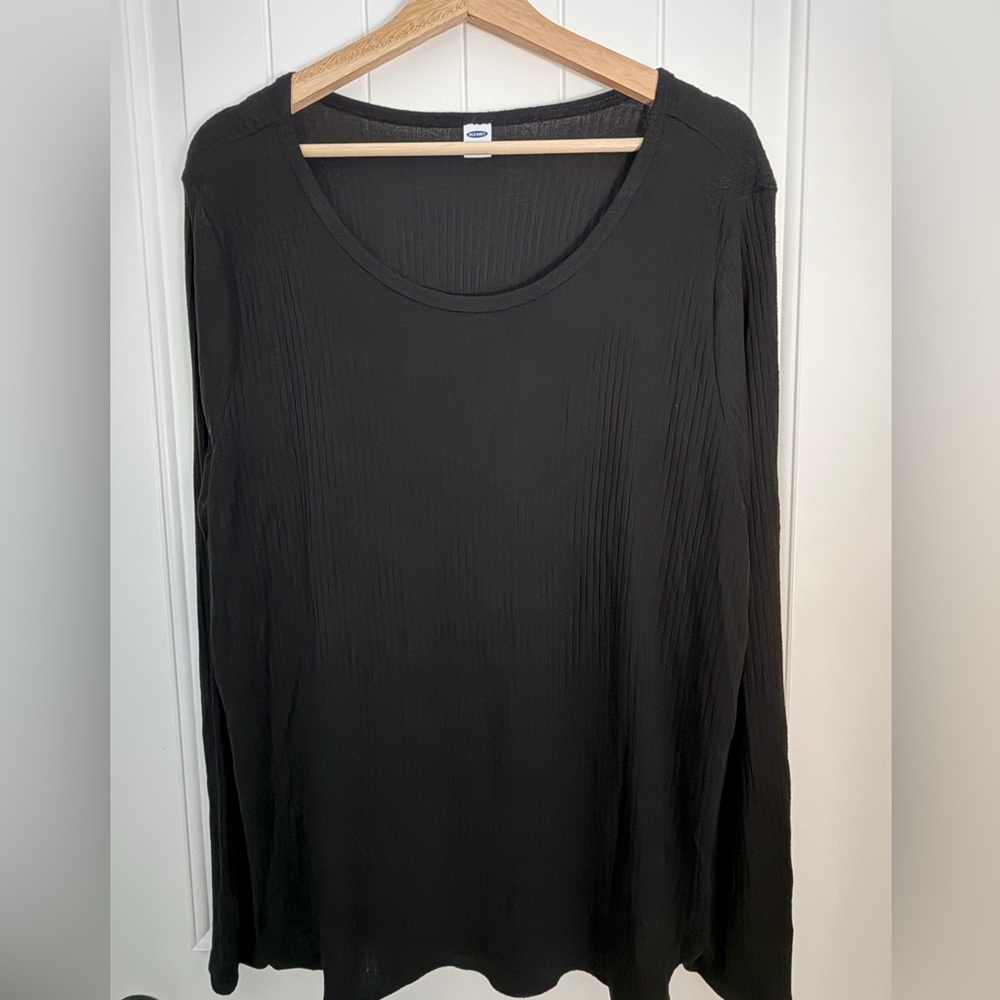 Old Navy Classic Black Long Sleeve Top